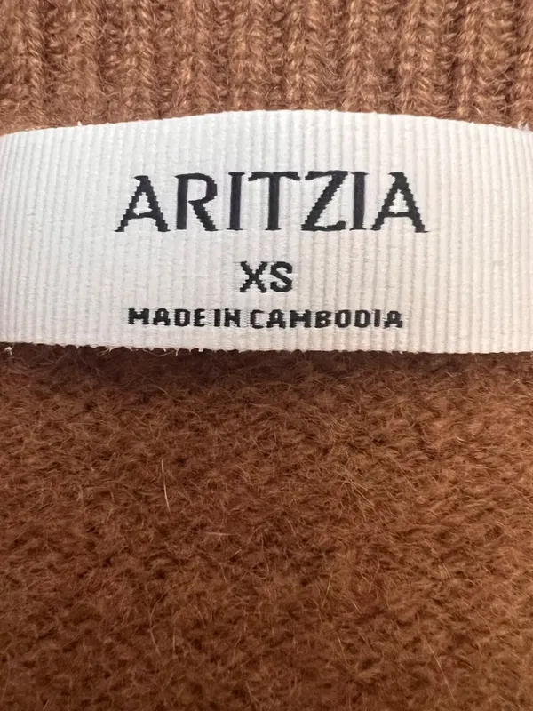Aritzia Women's Classic Knit Essential 100%CASHMERE Crew Neck Sweater Sz XS - Image 2