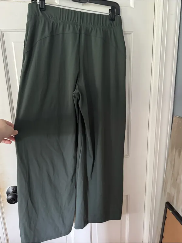 Old Navy Olive Green Wide-Leg Pull-On Trousers - Image 4