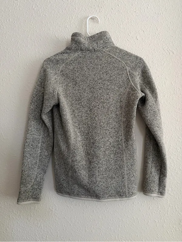 Patagonia Light Gray Half-Zip Fleece Pullover - Image 5