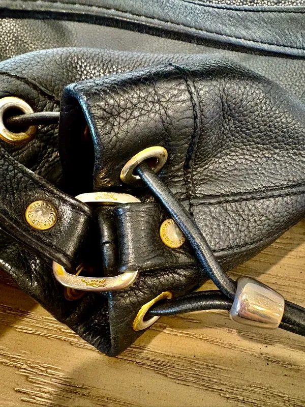 Vintage Longchamp Paris Black Pebbled Leather Drawstring Bucket Shoulder Bag - Image 5