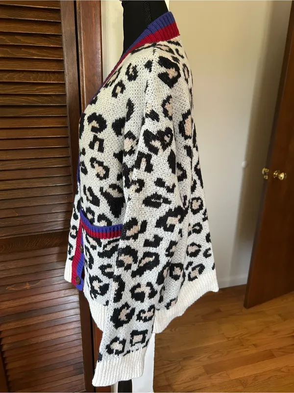 Vigoss Cream Leopard Cardigan - Image 2