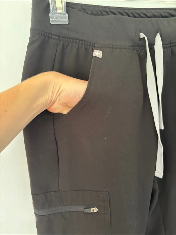 FIGS Zamora Jogger Scrub Pants Black Technical Collection XS Healthcare Nurse - Image 4