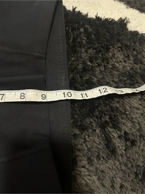 Lululemon Zoned In Tight *27" Black reflective detail cutouts size 4 W5BBNS - Image 7