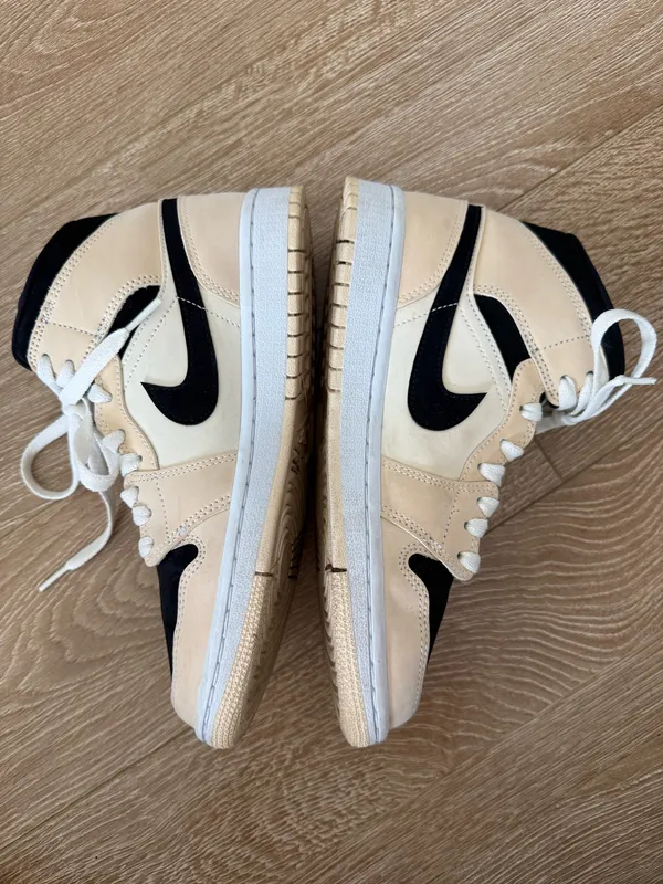 Nike Air Jordan Mid Women’s - Image 5