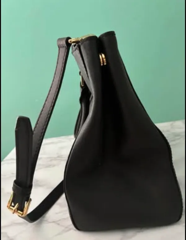 Michael Kors Sutton leather large purse - Image 7