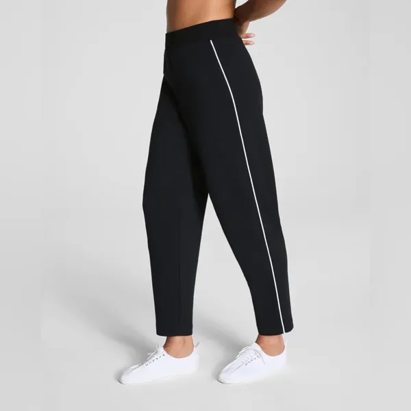 Spanx AirEssentials Pique Carrot Leg Pants in Black S - Image 6