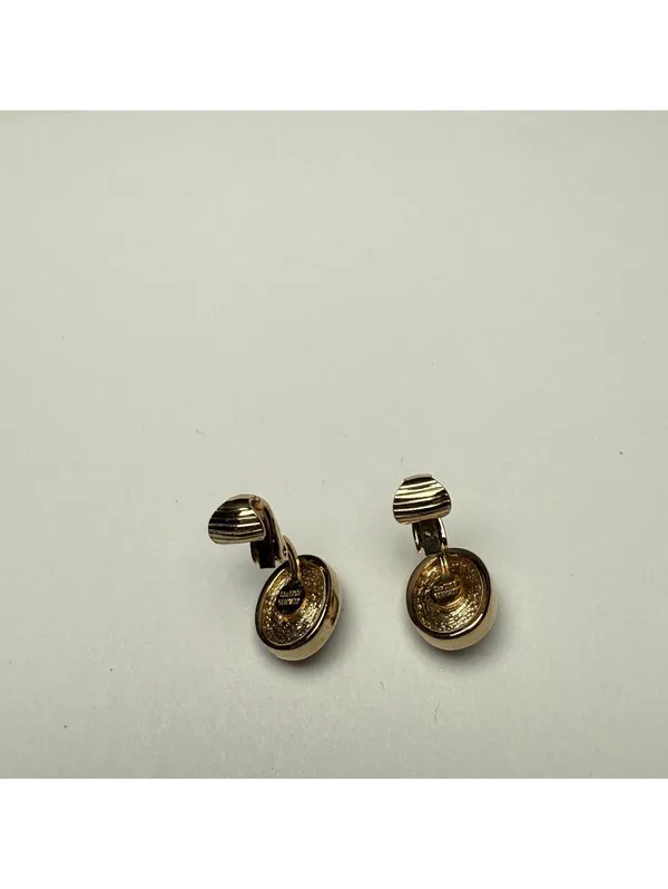 Small Christian Dior Red Glass & Rhinestone Clip-on Clip On Gold Tone Signed - Image 7