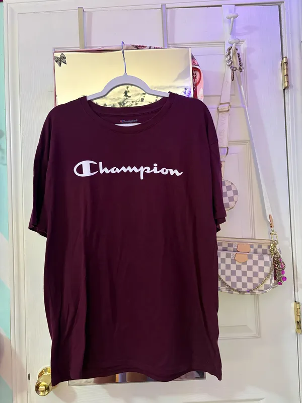 Champion T-Shirt - Image 2