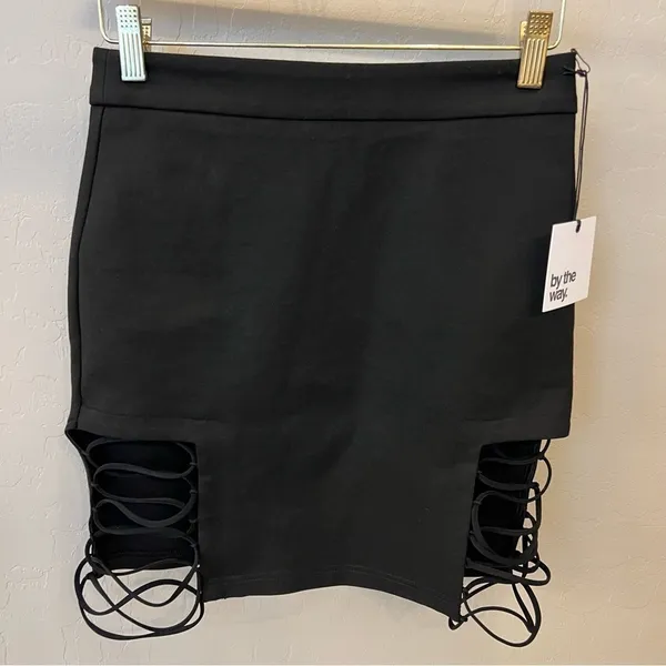 Revolve By The Way double split elastic lace skirt, black, S, stretchy, NWT - Image 2
