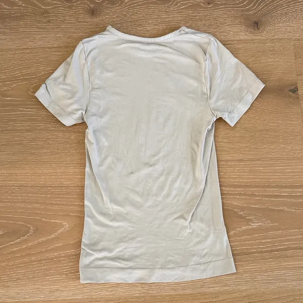 SKIMS Cotton Jersey Tshirt Short Sleeve Size XS in Gray Beige - Image 3