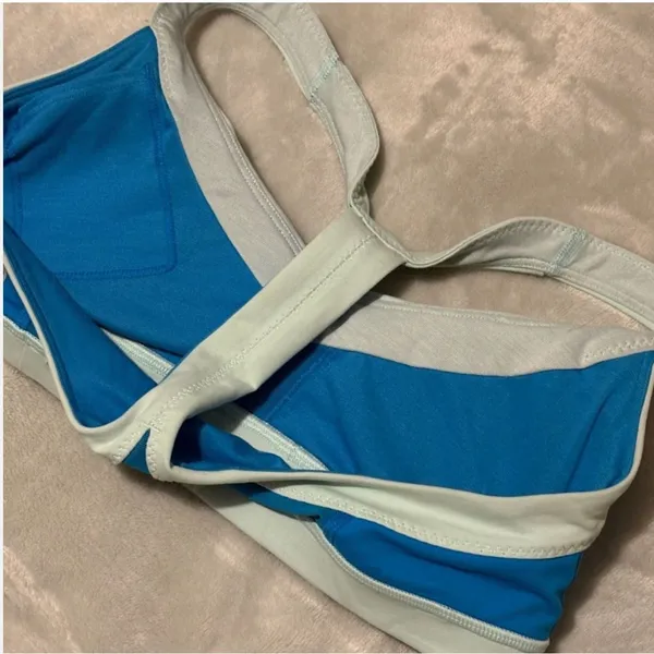 Lululemon Run Sprint Sports Bra Beach Blanket Blue Medium Support Racerback 6 - Image 4