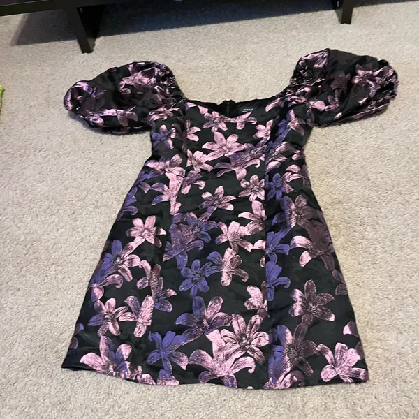 Finer Things In Life Floral Puff Sleeve Mini Dress Purple and black metallic - Image 4