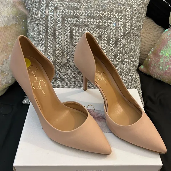 Blush Pink‎ Jessica Simpsons pumps - Image 2