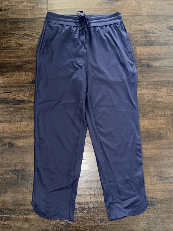 Halara NWT Mid Rise Drawstring Curved Hem Golf Tapered Pants with Pockets - Dark Blue - Image 2