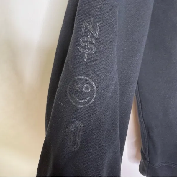 Lululemon x Qualtrics Black Crewneck Sweatshirt Women’s Medium - Image 5