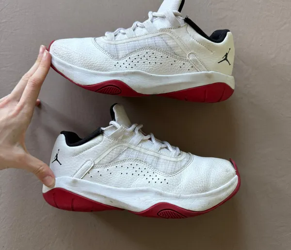 Jordan 11 CMFT Low Sneakers - Image 2