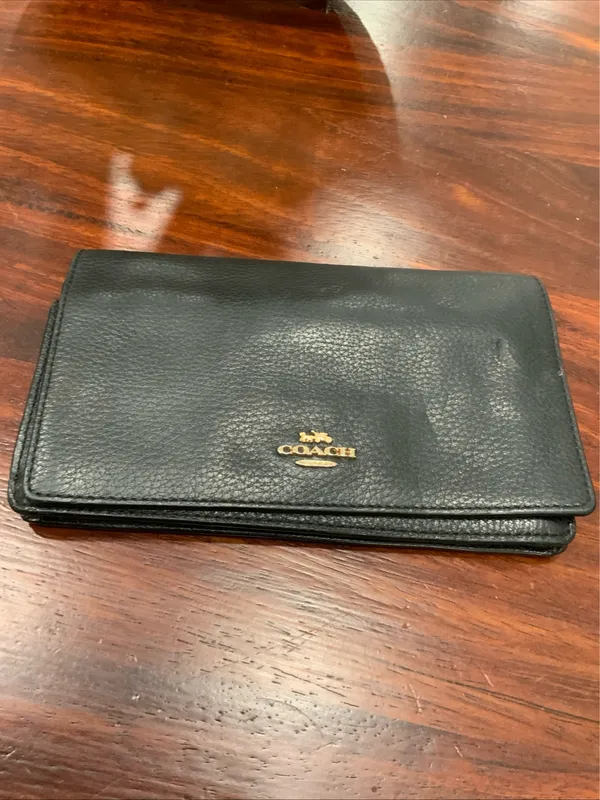 Authentic Coach wallet, pebble-grain leather, black with gold... - Image 6