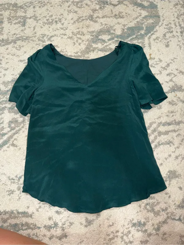 Line & Dot 100% Silk Geometric Shimmer Blouse Emerald Green XS - Image 4
