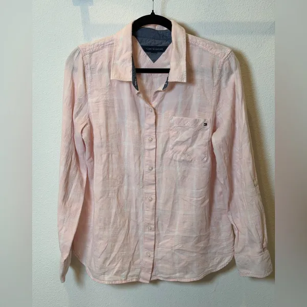 Tommy Hilfiger Pink Textured Button Down Shirt – Women’s Medium - Image 3