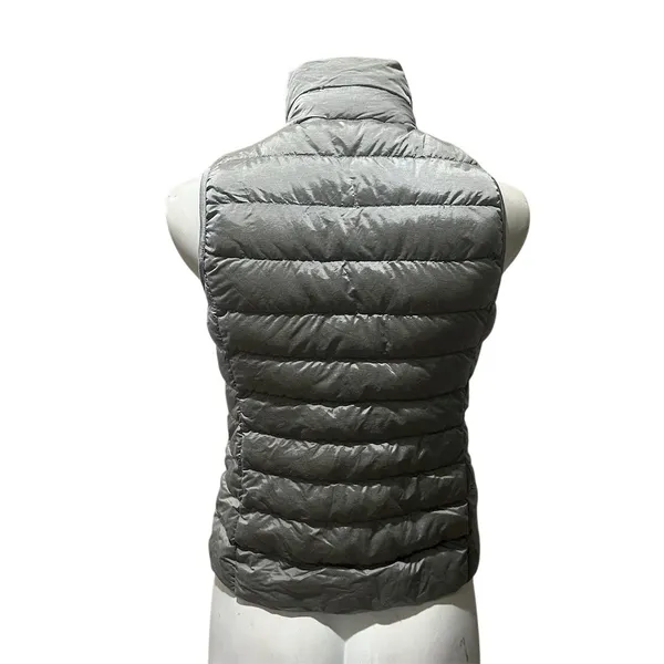 Uniqlo Ultra Light Down Puffer Vest Womens XS Gray Full Zip Packable - Image 6