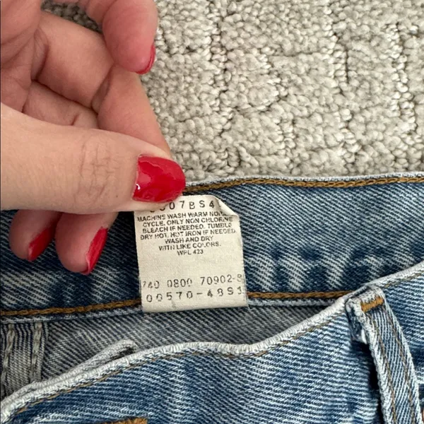 Vintage Levi’s 570 Y2K 90s high waist denim cutoff shorts - Image 4