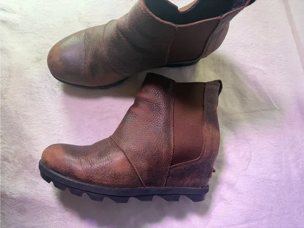 Sorel Women's Dark Brown Leather Chelsea Ankle Boot - Image 6