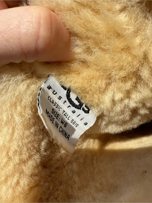 Uggs boots mid Chestnut Shearling - Image 3
