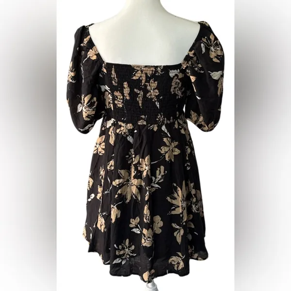 Blu Pepper Black and Cream Floral Dress - Image 5