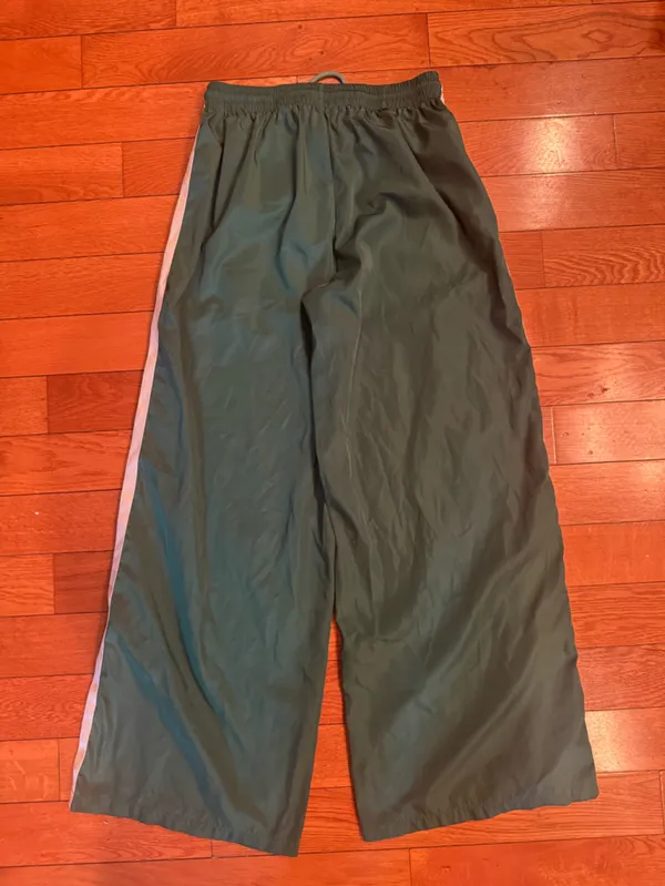 Edikted Fauna Nylon Track Pants Green Wide Leg Size Small EUC - Image 5