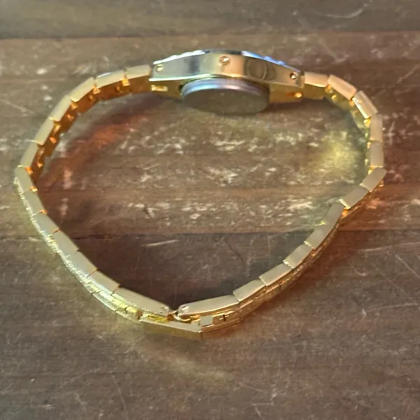 Vintage Quartz gold tone digital watch - Image 3