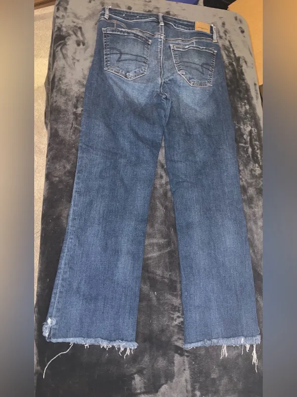 American Eagle High Rise Cropped Flare Jean Size 10 Long - Image 8
