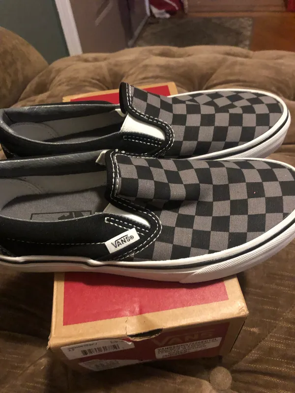 Slip-On Vans - Image 4