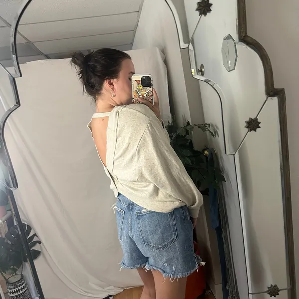 Pilcro Anthropologie Cut Out Back Sweater Beige Size Small - Image 3