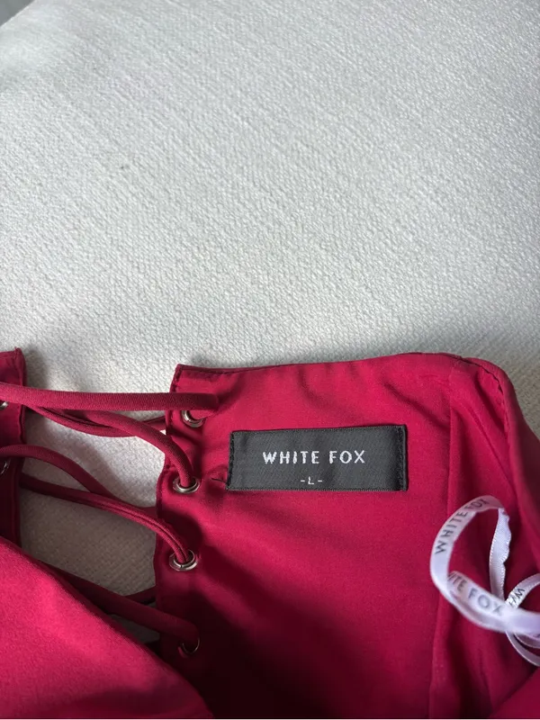 White Fox red corset - Image 3