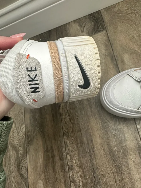 Platform Low-Top Nike Blazer - Image 10