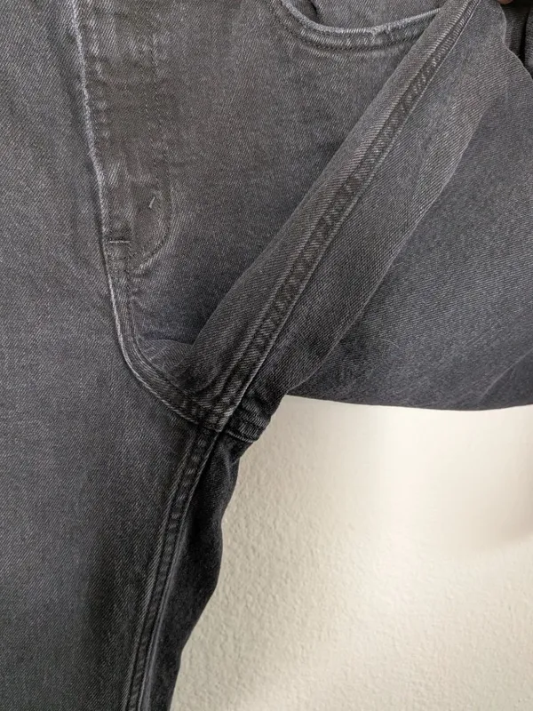 Abercrombie and Fitch Curve Love 90s Straight Mid Rise Jeans Size 29 Black Denim - Image 8