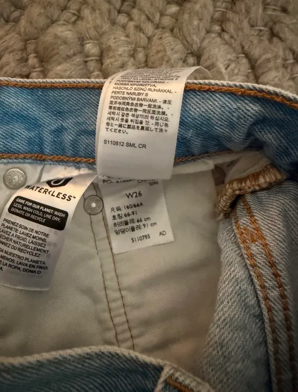 Levi’s Shorts 501 - Image 3