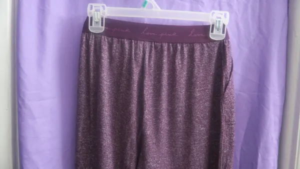 PINK Victoria's Secret loungewear sweat pants with pockets in purple size xs. - Image 9