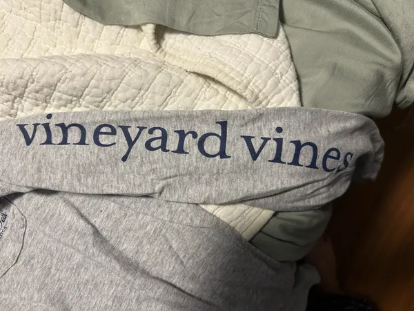 Vineyard Vines Long Sleeve New Year - Image 4
