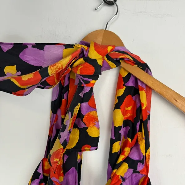 Y2K Abstract Floral Halter Top Sz Medium 100% Silk - Image 8