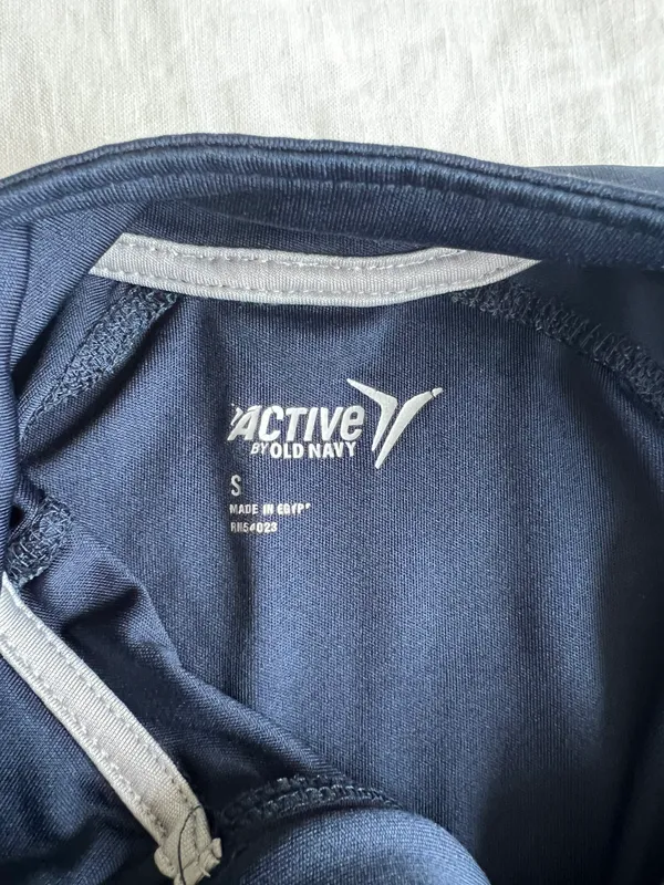 Old Navy Active Quarter Zip - Image 2