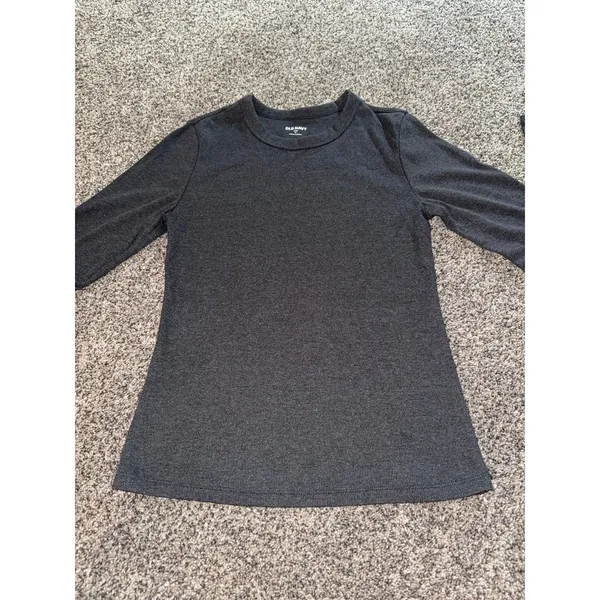 Old Navy Women's Dark Gray Ribbed Snug Long Sleeve Tee Size Medium - Image 3