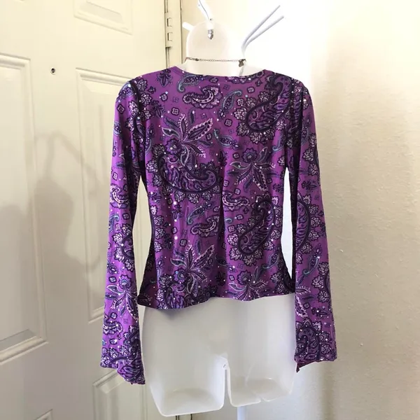 Y2K Vintage Purple paisley top shirt blouse long flare sleeves w/slit beaded rhinestone embroidery #whimsygoth #fairy #grunge - Image 3