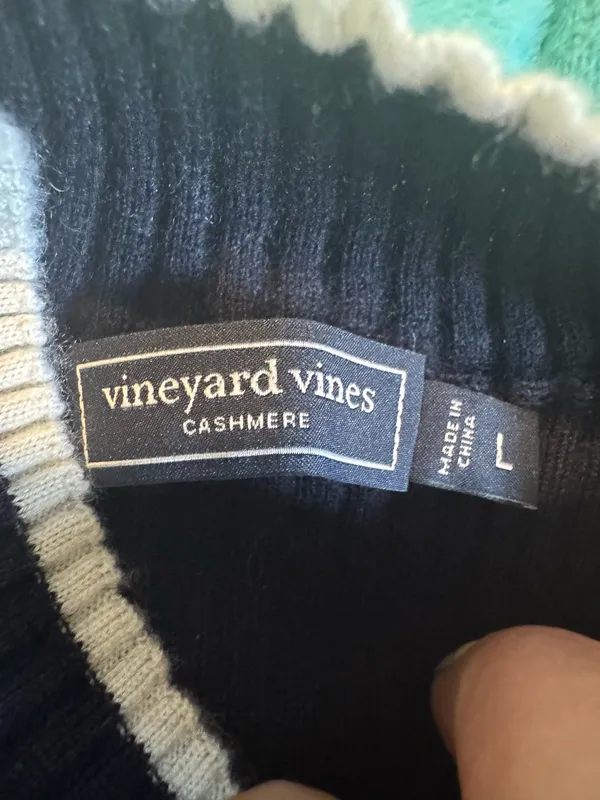 Vineyard Vines Cashmere Sweater - Image 2