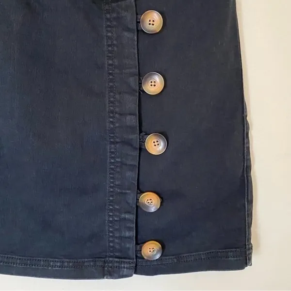 Free People Black Denim Button Front Mini Skirt Size 2 - Image 6