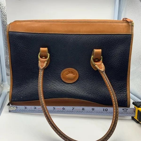 DOONEY & BOURKE black pebbled leather vintage tote bag serial number A42… - Image 15