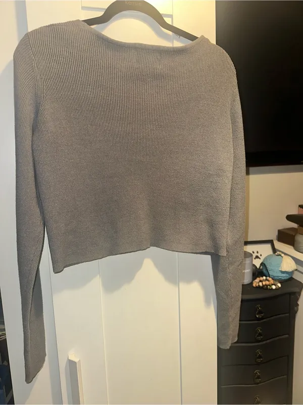 Pink Rose Gray Cropped Button Cardi $45 MSRP - Image 6