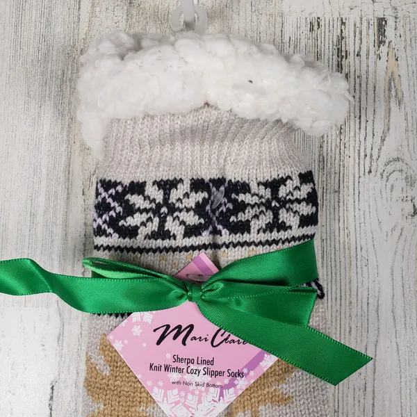 NWT Sherpa Lined Knit Winter Snowflake Leaf Design No-Slip Slipper Socks - Image 3