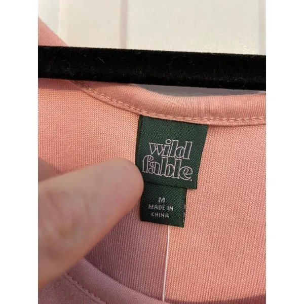Wild Fable Crop Top Retro Pink Rainbow Striped Hem NWT‎ Y2K Aesthetic Size M - Image 3
