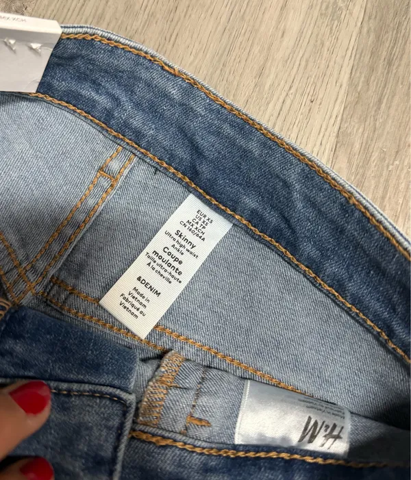H&M ultra high waist skinny ankle jeans - Image 5